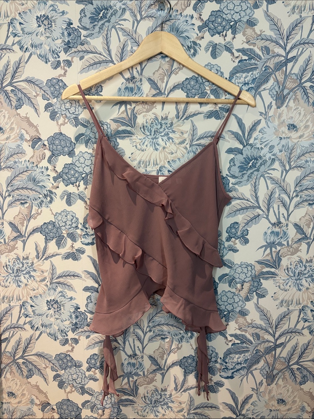 Wilfred - Ruffle Front Spaghetti Strap Tank Top - Mauve